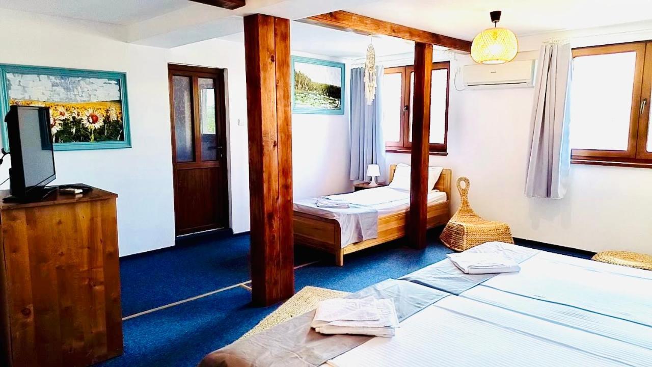 Zen Eco Villa Sfântu Gheorghe Buitenkant foto
